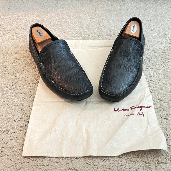 $969 Authentic SALVATORE FERRAGAMO Made in ITALY Black Leather Loafers Sz.9.5 EE main image 5